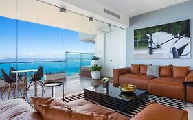 Avalon - 901 Luxurious & Best View 3 Bedroom Amapas
